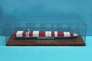 Containership DB "Schenkerocean" (1 p.) in showcase from Conrad